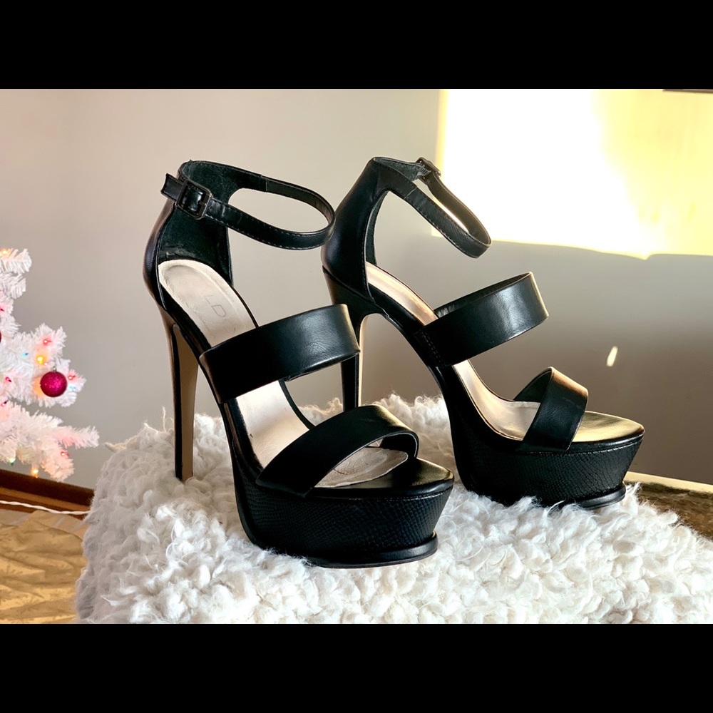 Sexy strapped heels